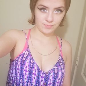 Meet your Posher, Nadia